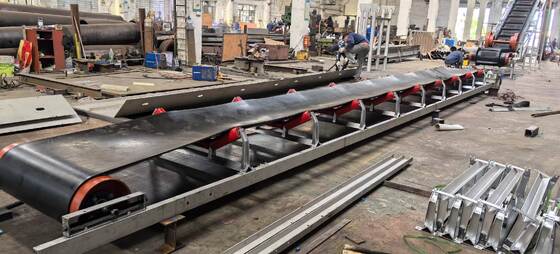 acheter Convoyeur à bande stationnaire de type DT en polyéthylène, largeur de 300 à 1000 mm pour la manutention de matériaux en vrac online manufacture